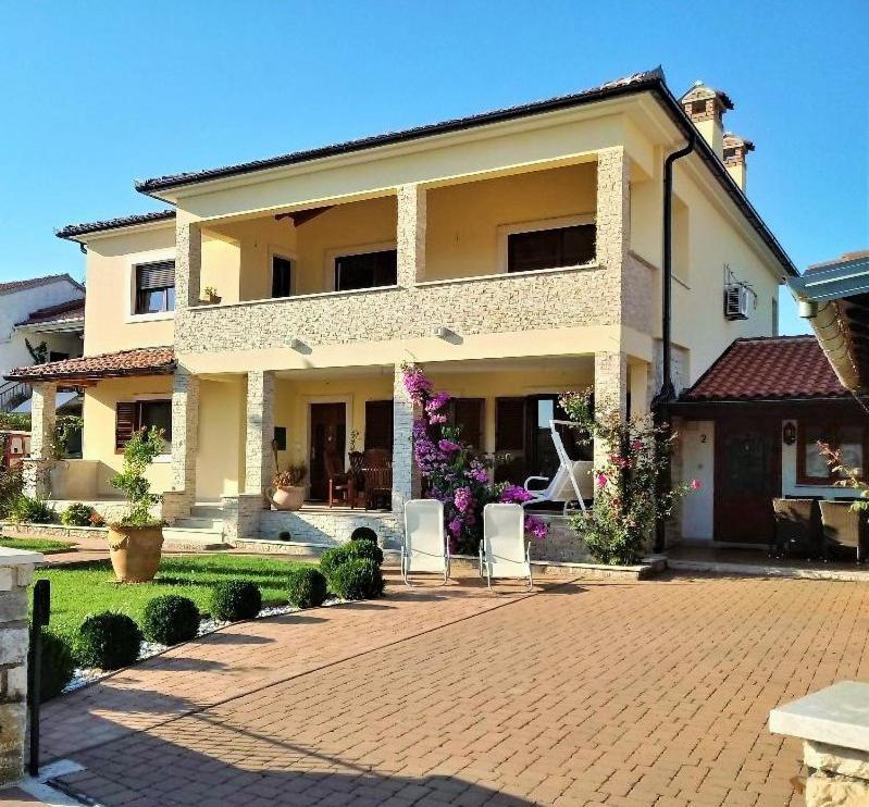 Apartments Sara Bale Kültér fotó